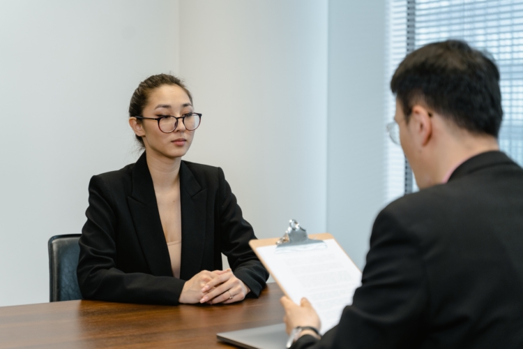 Interview between a student and the recruiter